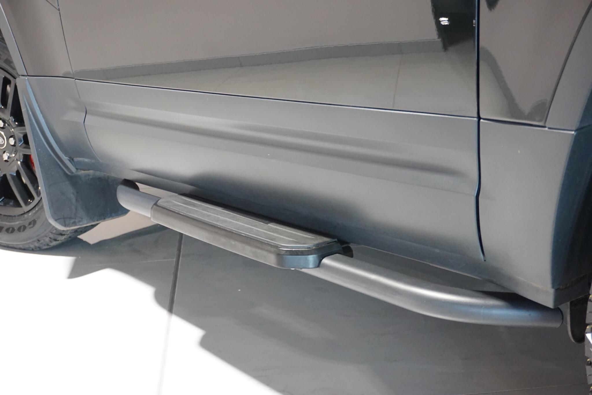 Land Rover Defender 90 3.0 D250 MHEV Hard Top SUV 3dr Diesel Auto 4WD SWB Euro 6 (s/s) (250 ps)